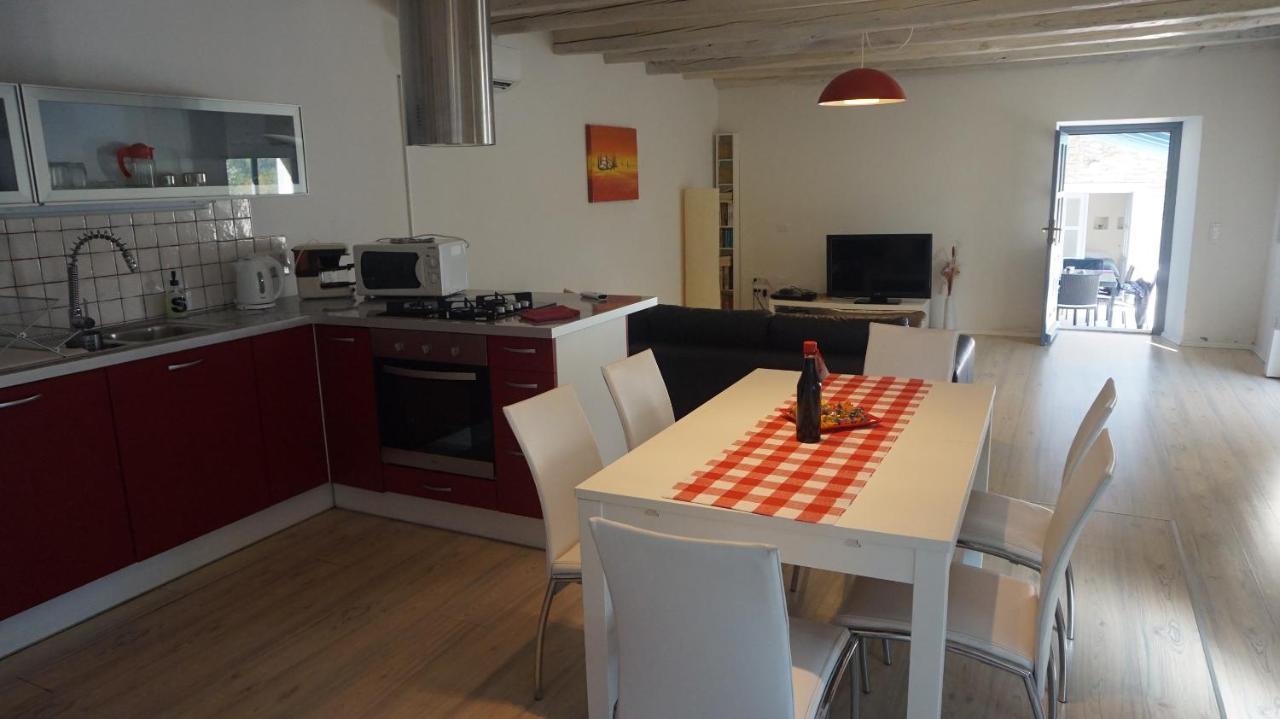 Holiday Home Ava1 With Pool & Holiday Home Ava2 With Whirlpool Baderna Εξωτερικό φωτογραφία