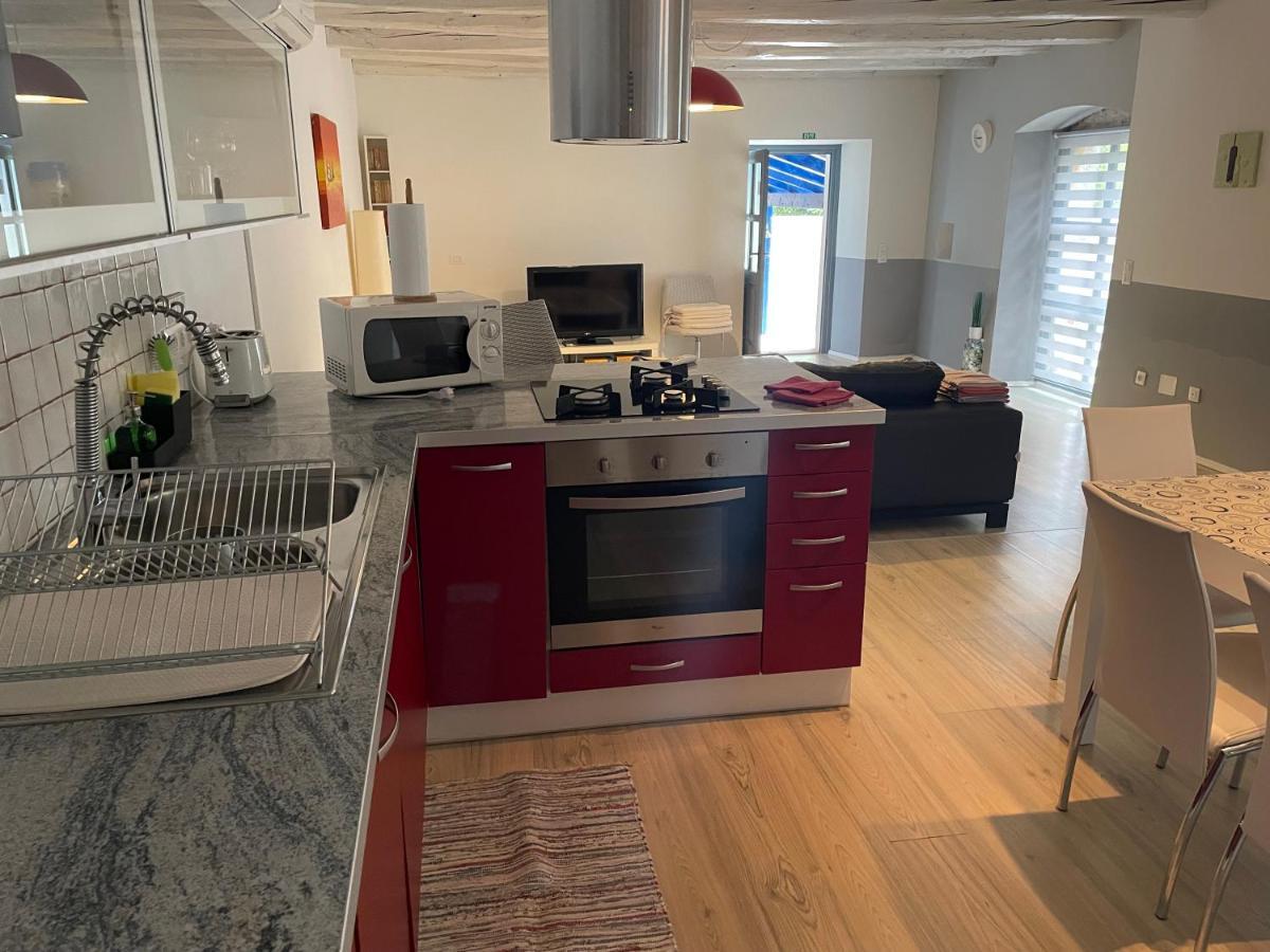 Holiday Home Ava1 With Pool & Holiday Home Ava2 With Whirlpool Baderna Εξωτερικό φωτογραφία