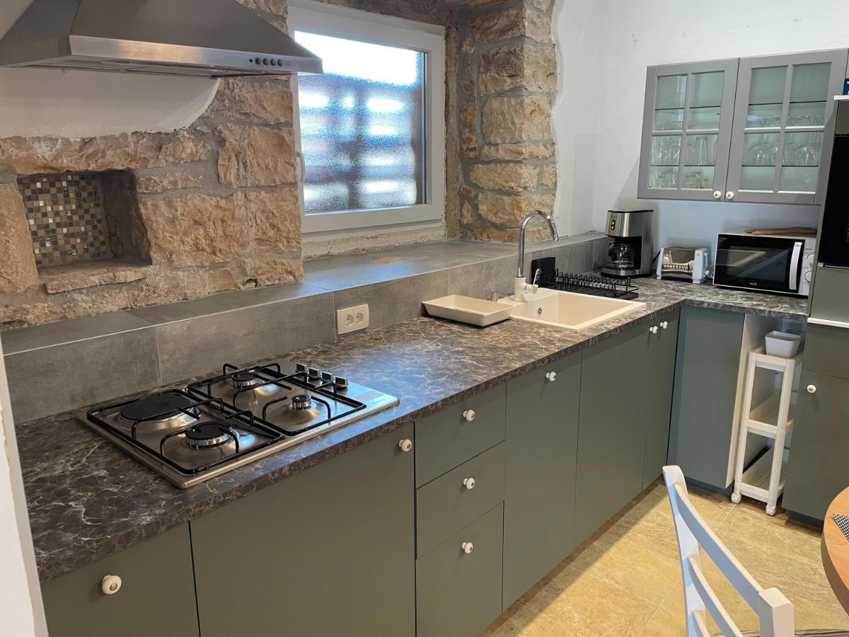 Holiday Home Ava1 With Pool & Holiday Home Ava2 With Whirlpool Baderna Εξωτερικό φωτογραφία