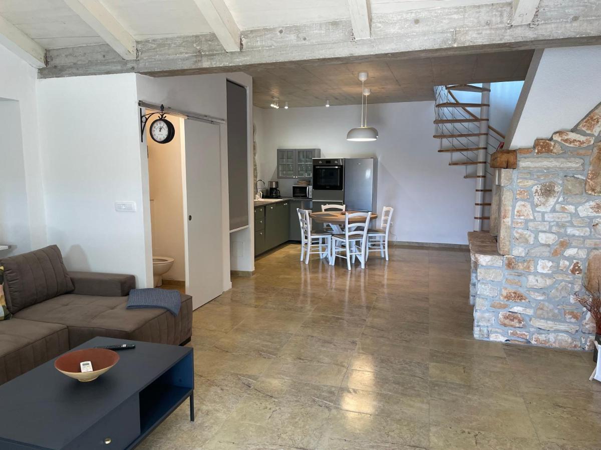 Holiday Home Ava1 With Pool & Holiday Home Ava2 With Whirlpool Baderna Εξωτερικό φωτογραφία